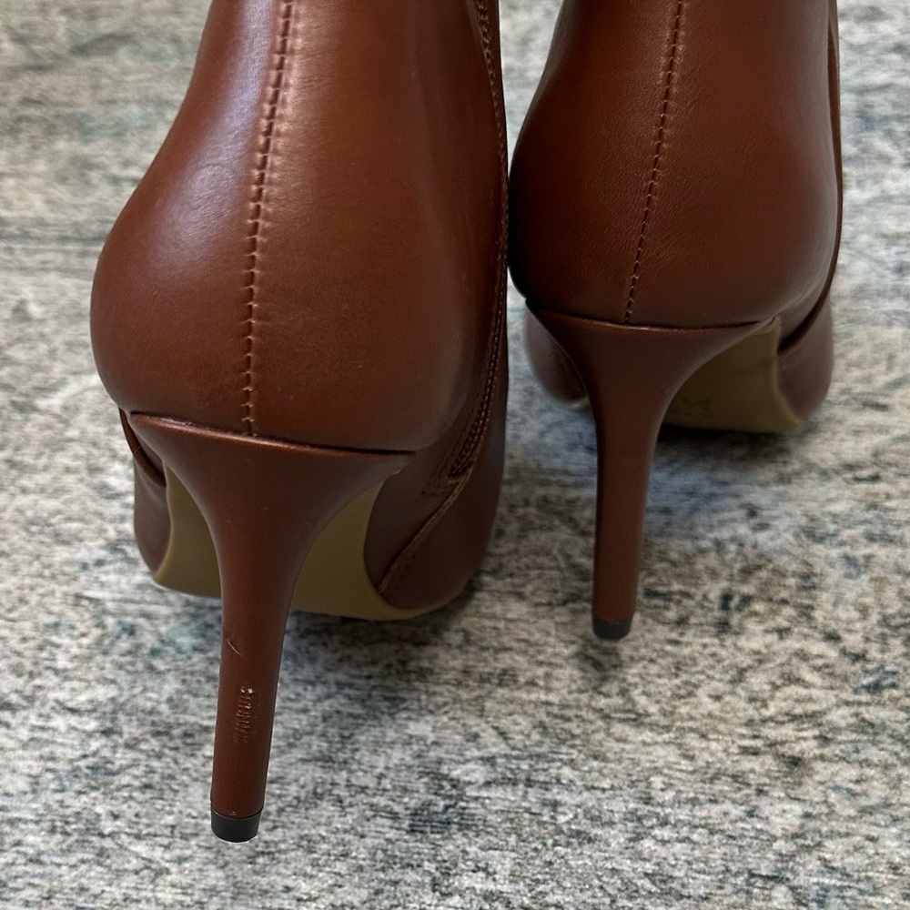🆕 BCBGENERATION Abbin Point Toe Knee Boots Size 5 - Picture 6 of 7